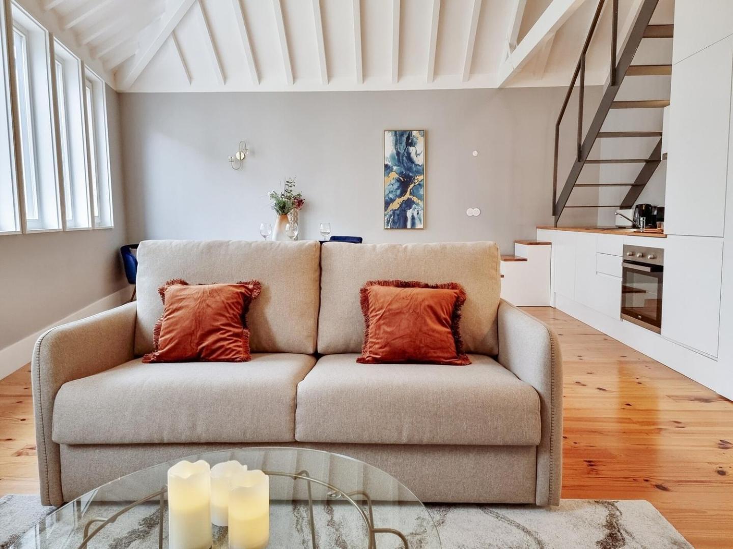 Charming Loft With Mezzanine In The Center Appartement Oporto